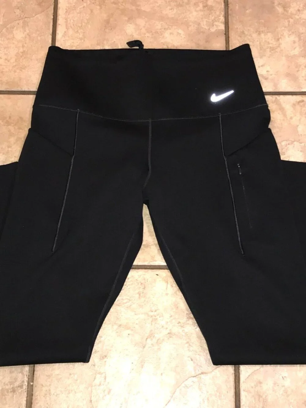 Women's Nike Go Firm-Support High-Rise 7/8 Leggings with Pockets-Size L (DQ5636)
